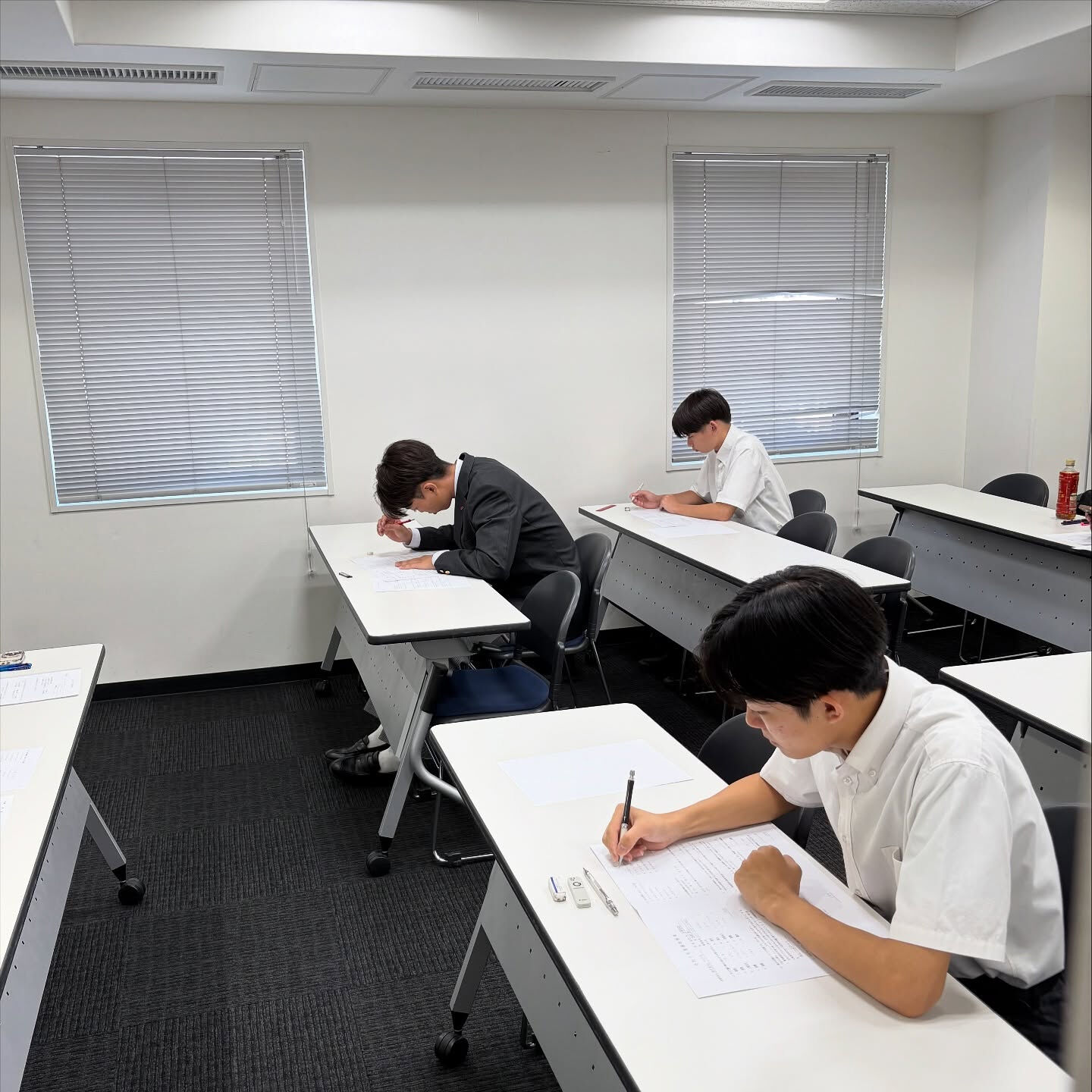 【新卒採用試験を行いました】