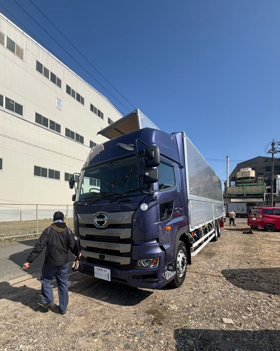 【トラックを納車しました】